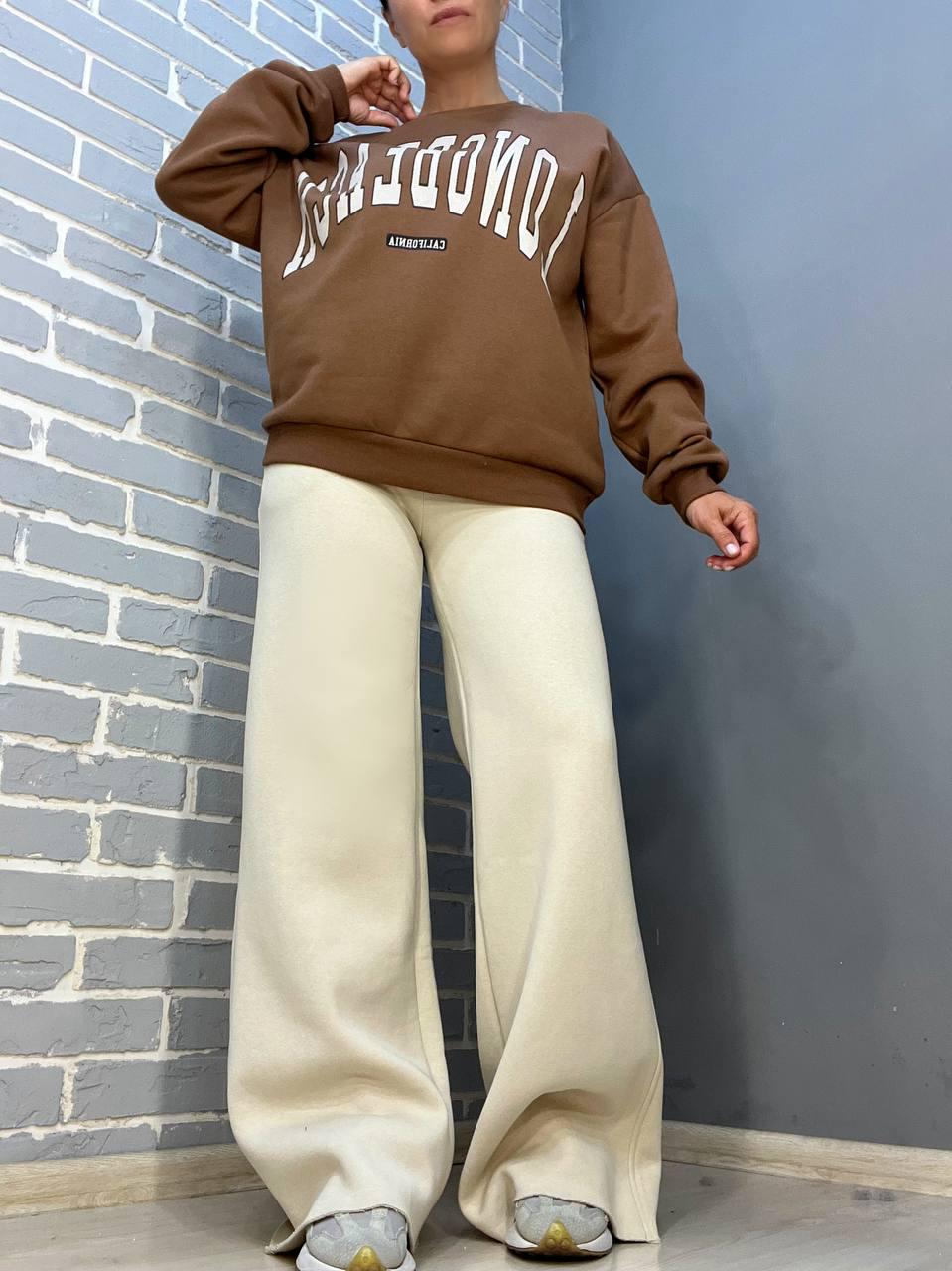 Костюм жіночий QUZEN 388-488 світшот брюки палаццо широкі на флісі S Коричневий (2850) - фото 6 Костюм жіночий QUZEN 388-488 світшот брюки палаццо широкі на флісі S Коричневий (2850) - фото 6