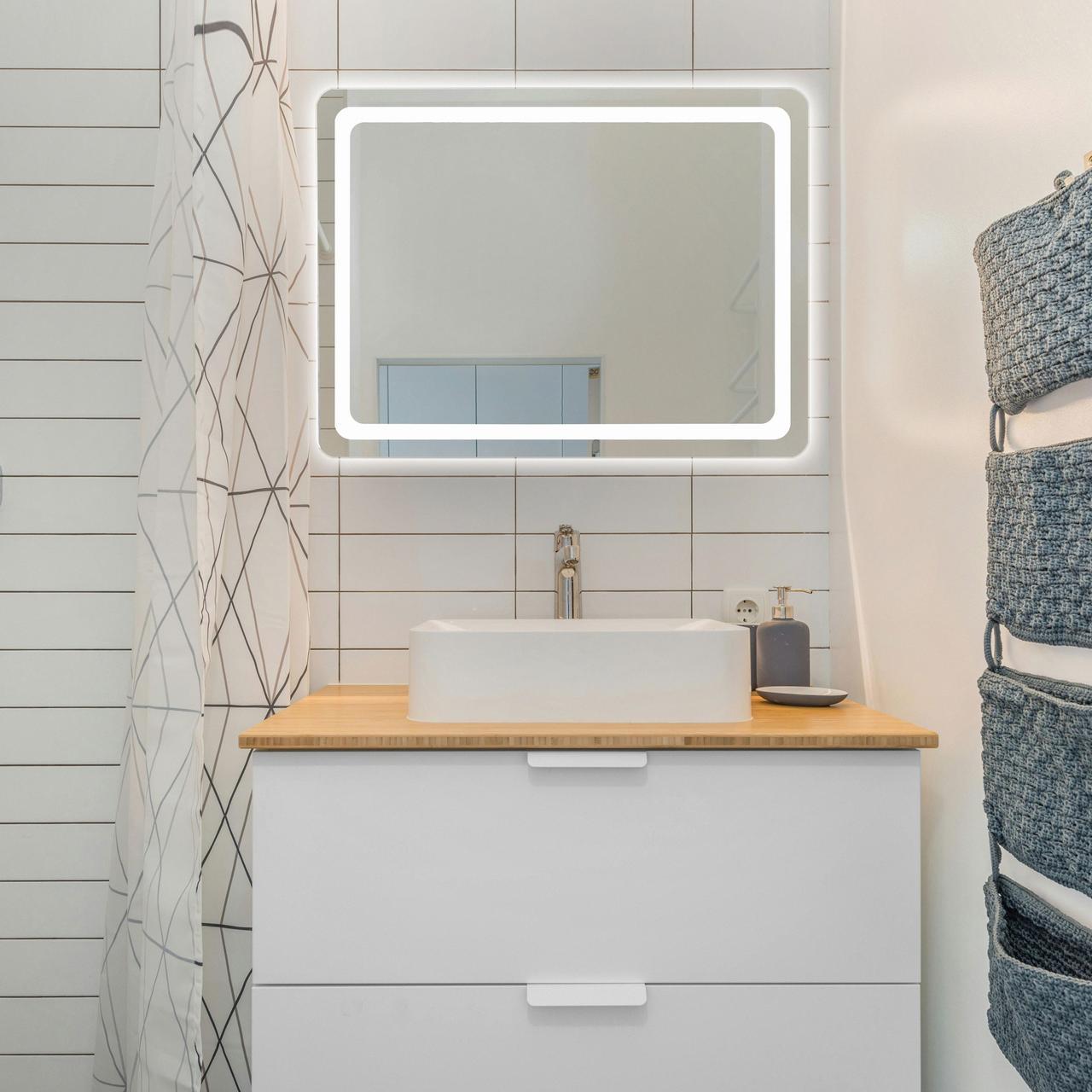 Зеркало бер.амне Art-com с закругленными углами с LED подсветкой 600х800 мм (БРЛ 16)