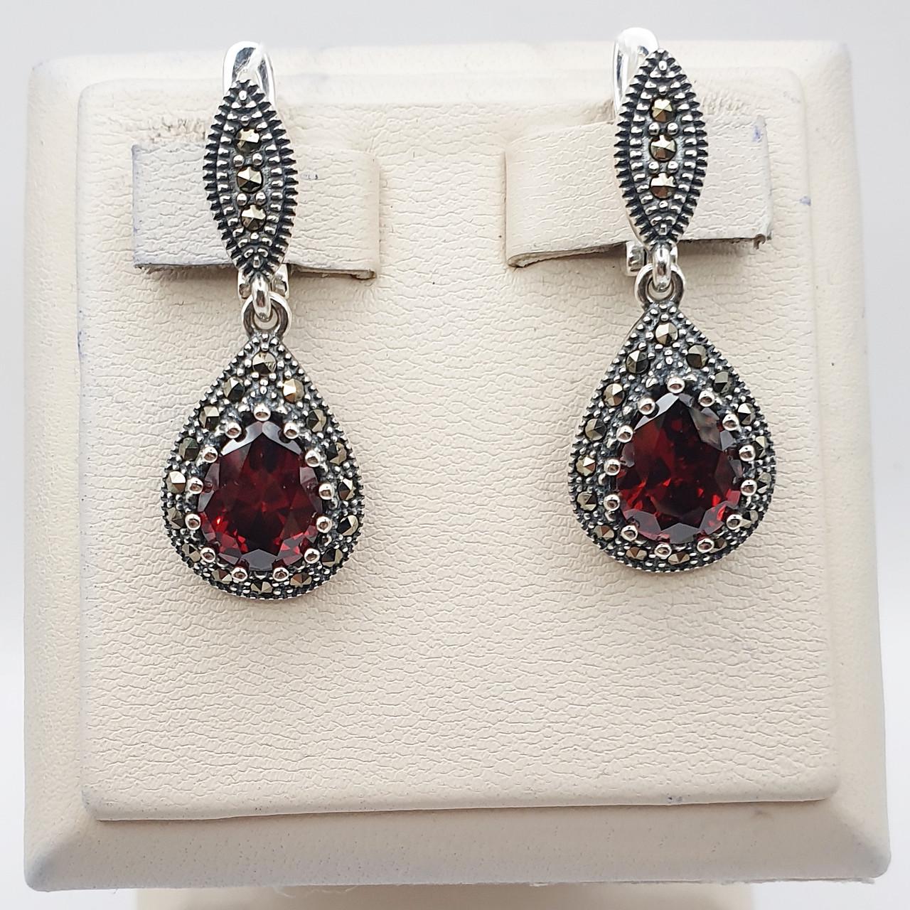 Серебряные серьги с гранатом 8,62 г (2710026321) Серебряные серьги с гранатом 8,62 г (2710026321)