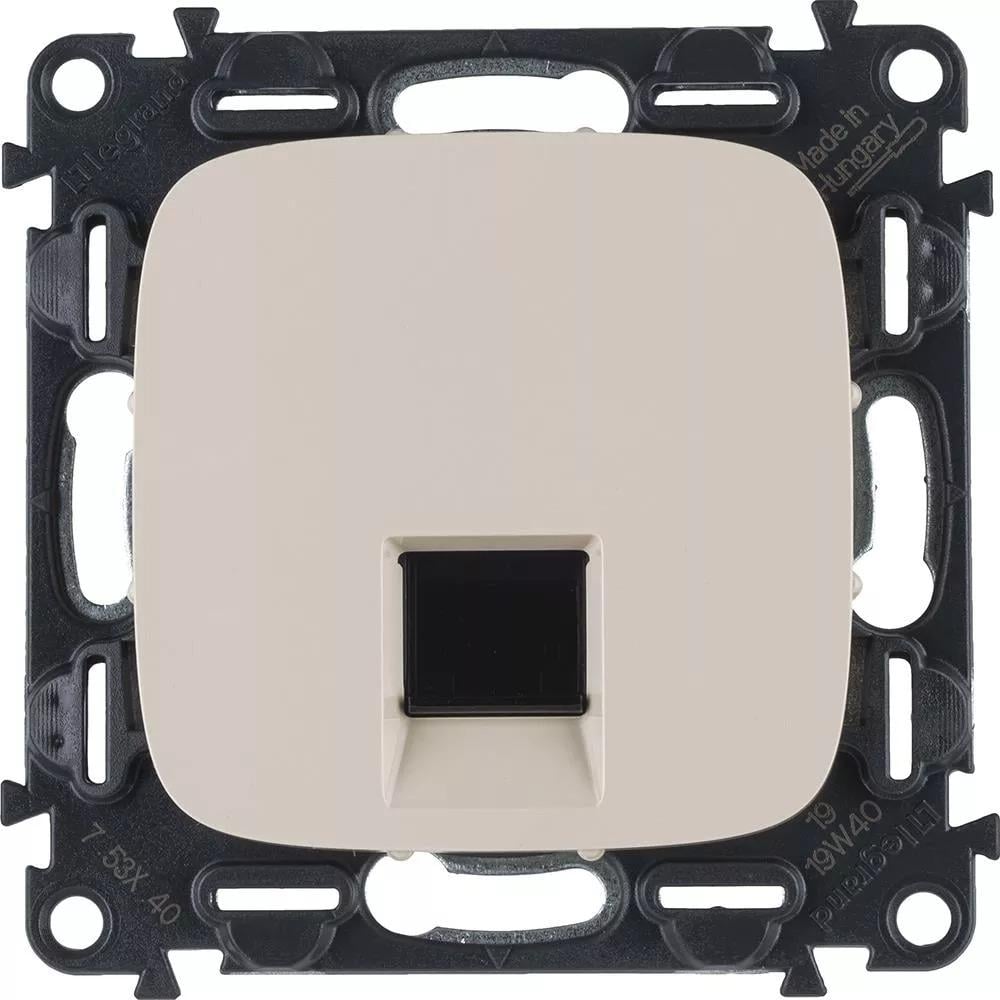 Розетка компьютерная Legrand Valena ALLURE RJ-45 Cat.5e UTP для скрытого монтажа Слоновая кость (753840)