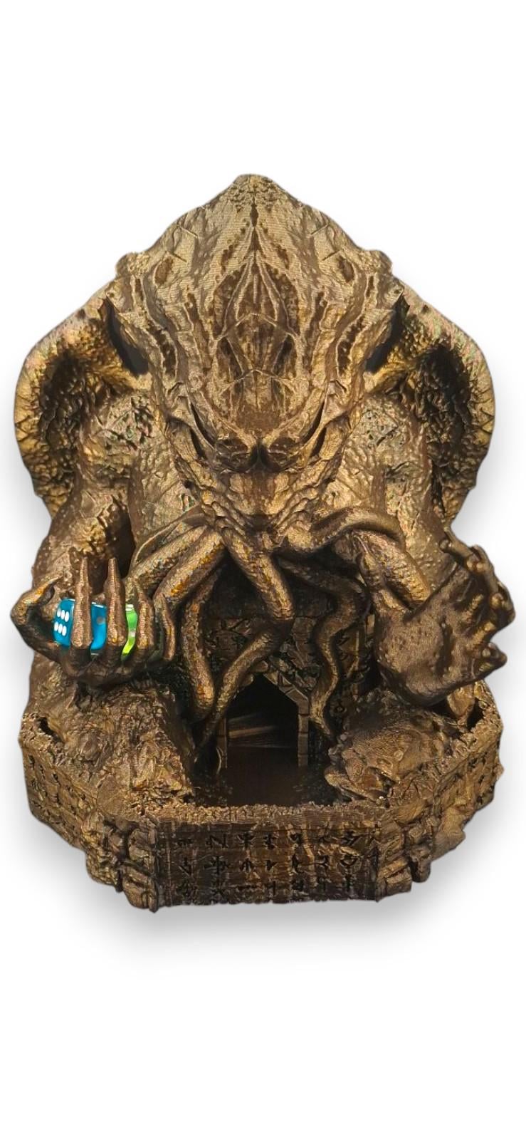 Башня для игровых костов Dark Lord Cthulhu (0301)
