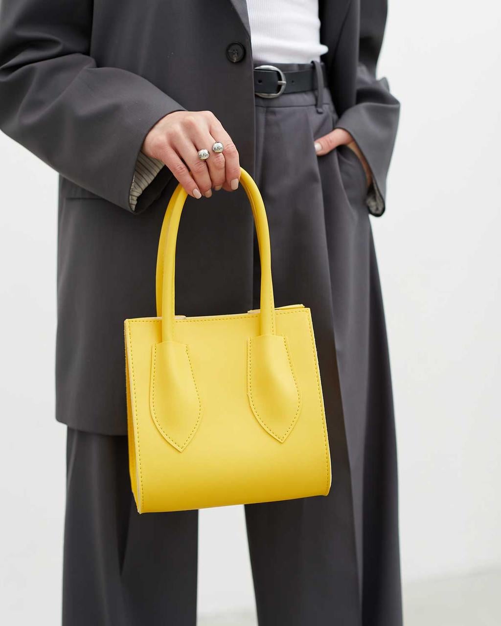 Женская сумка Welassie Лиана на магните с одним отделением Желтый (11415)