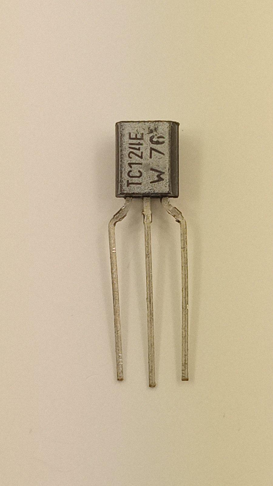 Транзистор PDTC124ES pnp 50V 0.1A R1 R2 22K TO-92 (17410) Транзистор PDTC124ES pnp 50V 0.1A R1 R2 22K TO-92 (17410)
