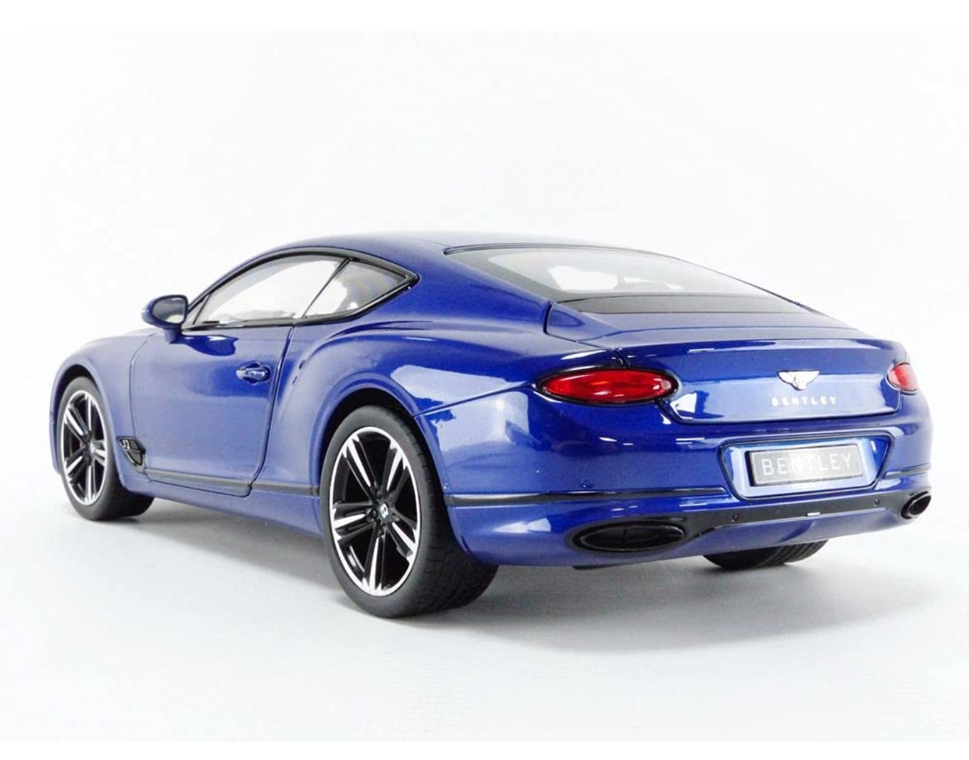 ᐉ Модель автомобиля Norev 1:18 Bentley Continental GT Coupe 2018