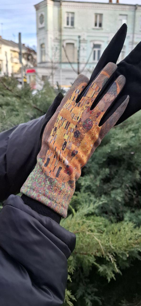 Рукавички жіночі теплі з художнім принтом Поцілунок (00006) - фото 2 Рукавички жіночі теплі з художнім принтом Поцілунок (00006) - фото 2