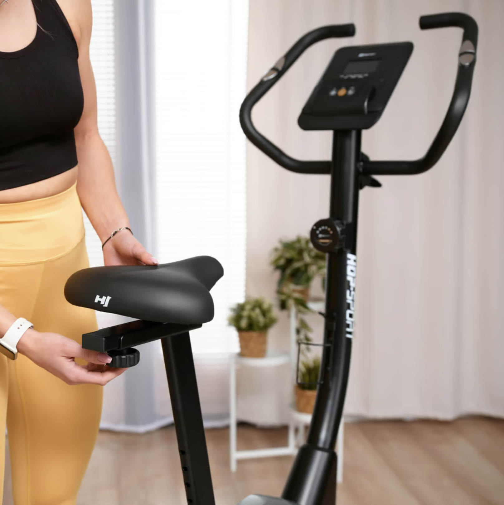 Велотренажер Hop-Sport HS-4000H Grant Чорно-золотистий (4689) - фото 6 Велотренажер Hop-Sport HS-4000H Grant Чорно-золотистий (4689) - фото 6