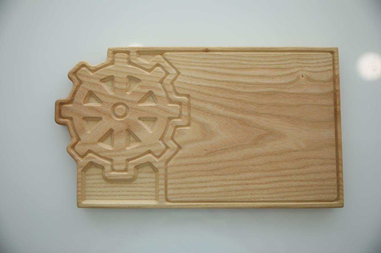 Деревянная дощечка Штурвал Дуб 35х20х2 см (WDK-42.2)