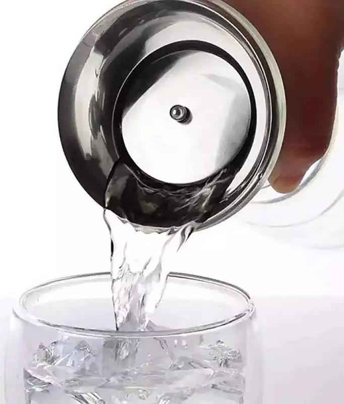 Графин стеклянный Kamille со стальной пробкой и ситечком 1000 мл - фото 2 Графин стеклянный Kamille со стальной пробкой и ситечком 1000 мл - фото 2