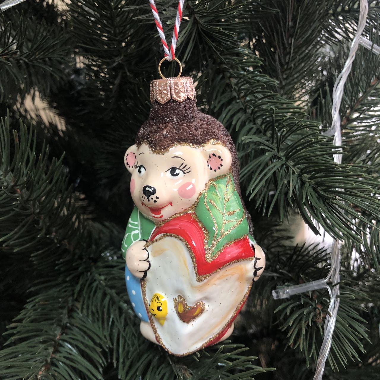 Игрушка новогодняя елочная Ежик с яблоком