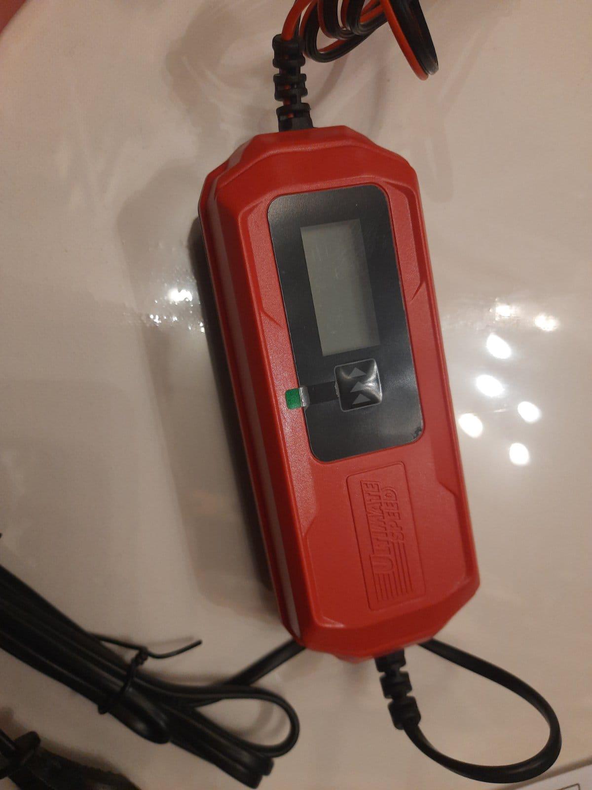 Зарядний пристрій для авто та мото акумуляторів Ultimate Speed ULGD 5.0 A1" імпульсний інтелектуальний - фото 3 Зарядний пристрій для авто та мото акумуляторів Ultimate Speed ULGD 5.0 A1" імпульсний інтелектуальний - фото 3