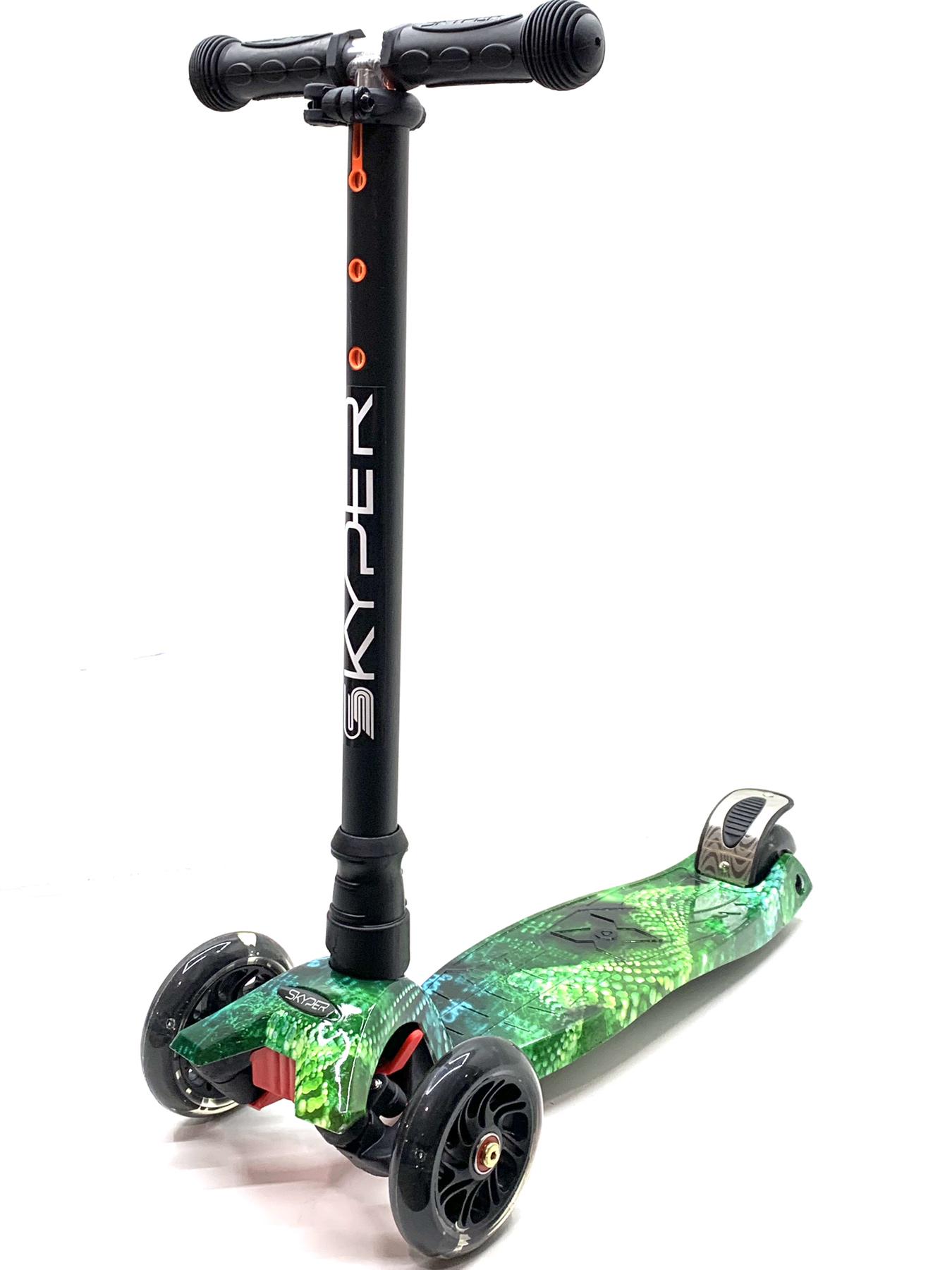 Самокат трехколесный Skyper MAXI колеса PU 120 мм светятся Черный с зеленым (113-74156)