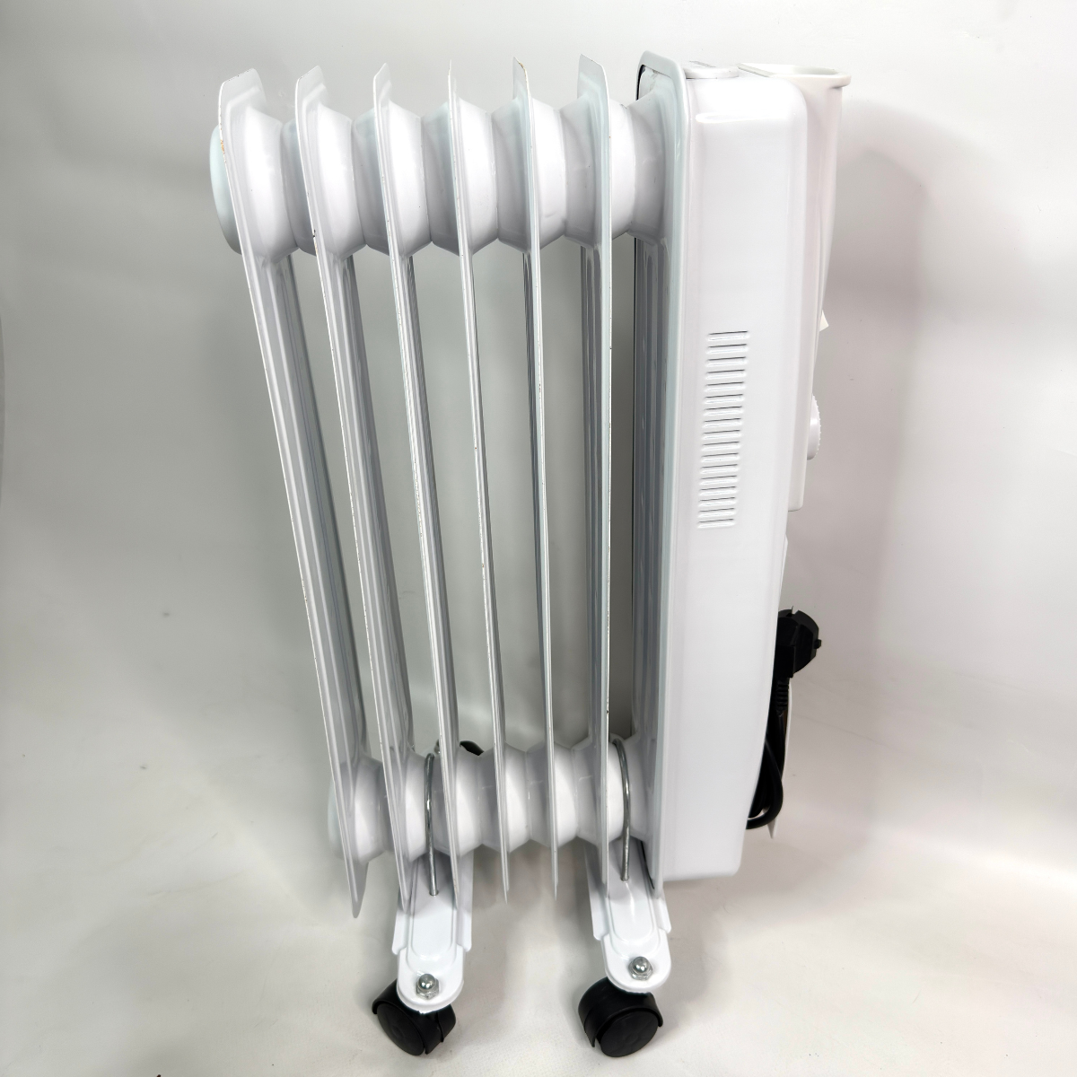 Обогреватель масляный радиаторный Firex с колесами и термостатом 1500Вт 7 секций Белый (FRX-1500)