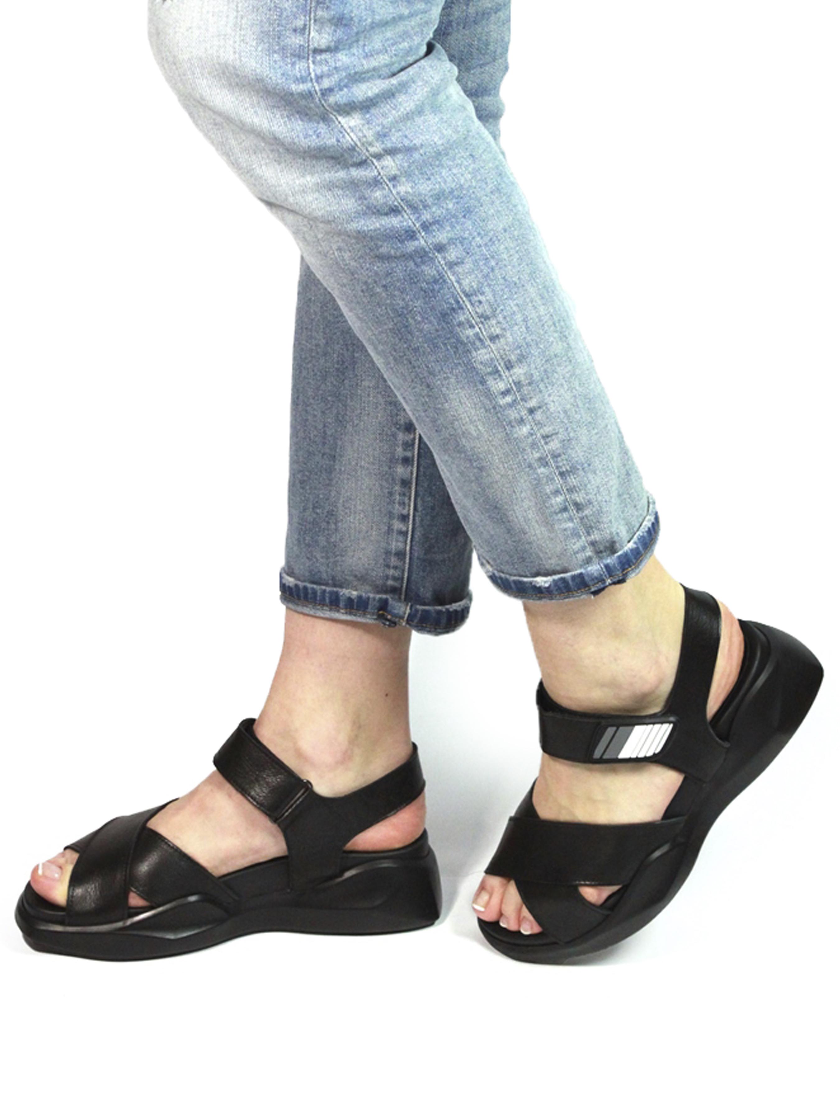 Сандалии женские It-girl 9139-929 р. 37 Black (9139-929_37) - фото 5 Сандалии женские It-girl 9139-929 р. 37 Black (9139-929_37) - фото 5