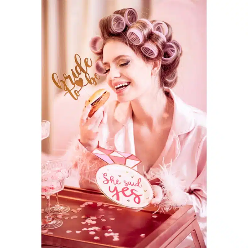 Набір паперових тарілок PartyDeco для Дівич-вечору Обручка She said Yes 6 шт. (5904555016910) - фото 2 Набір паперових тарілок PartyDeco для Дівич-вечору Обручка She said Yes 6 шт. (5904555016910) - фото 2
