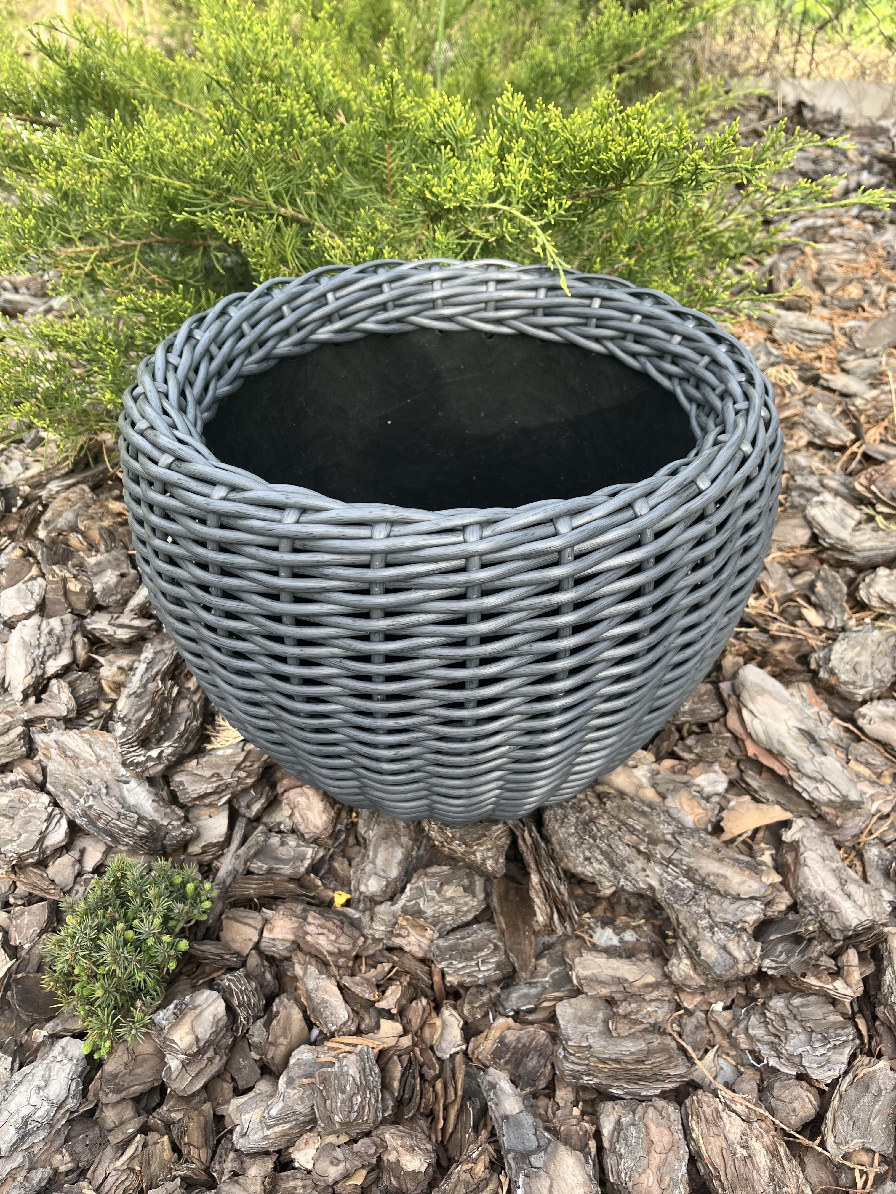 Кашпо для цветов из искусственного ротанга 16 л Графит (27922353) - фото 1 Кашпо для цветов из искусственного ротанга 16 л Графит (27922353) - фото 1