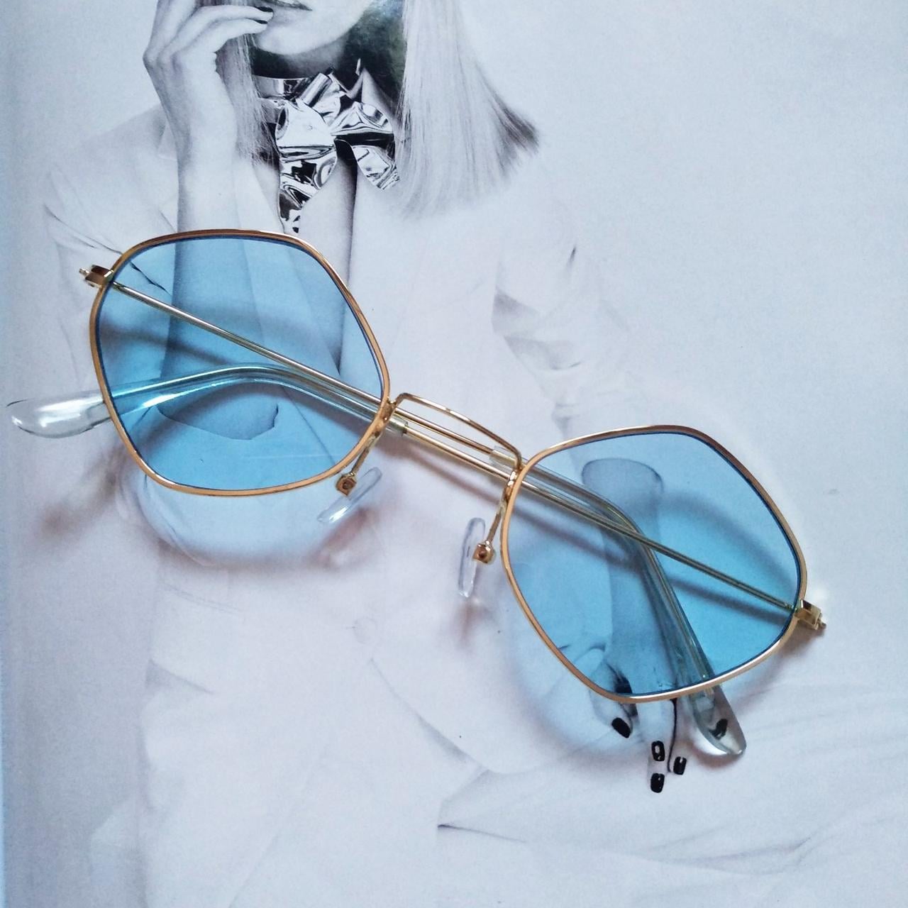 Солнцезащитные очки ромб с цветной линзой Голубой