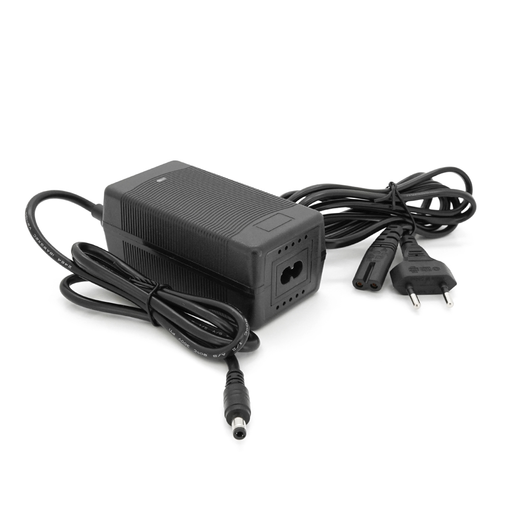 Зарядное устройство VOLTRONIC Li-ion 25,2V 6S 2A для аккумуляторов быстрая зарядка 5,5 мм (36939)