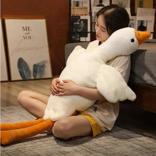 Мягкая игрушка плюшевая Гусь Подушка-обнимашка 110 см (2231) - фото 5 Мягкая игрушка плюшевая Гусь Подушка-обнимашка 110 см (2231) - фото 5