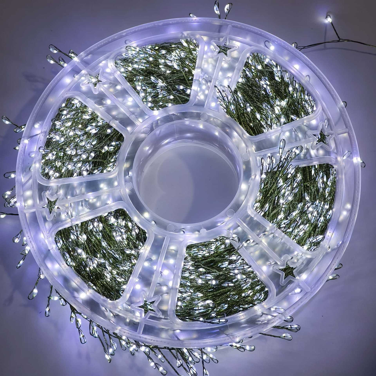 Гирлянда Роса Хвойная лапа с зеленой проволокой 50 м 1500 LED от розетки 8 режимов Холодный белый - фото 1