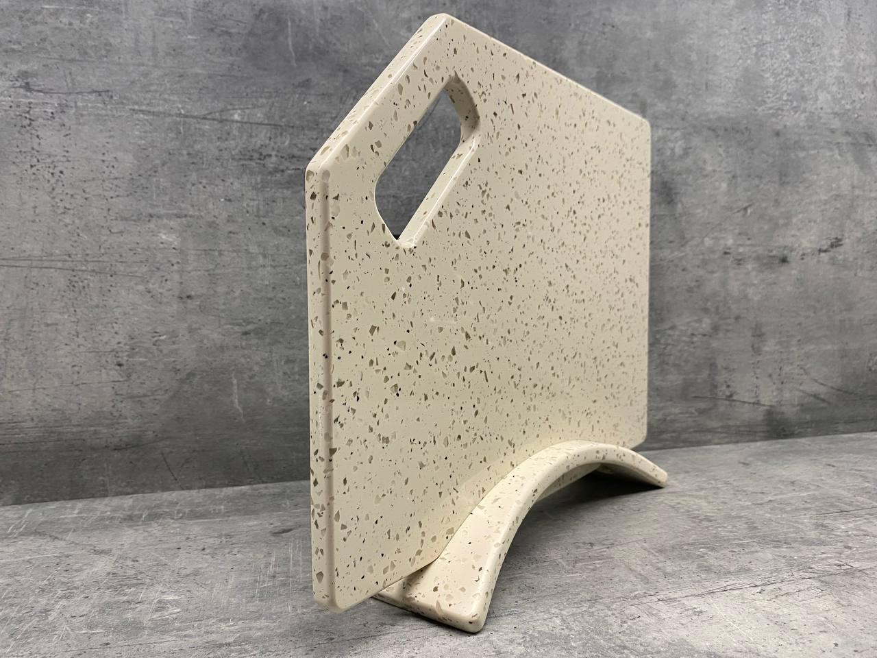 Доска кухонная Bosque на подставке из искусственного акрилового камня 350x250 мм (204) - фото 2 Доска кухонная Bosque на подставке из искусственного акрилового камня 350x250 мм (204) - фото 2