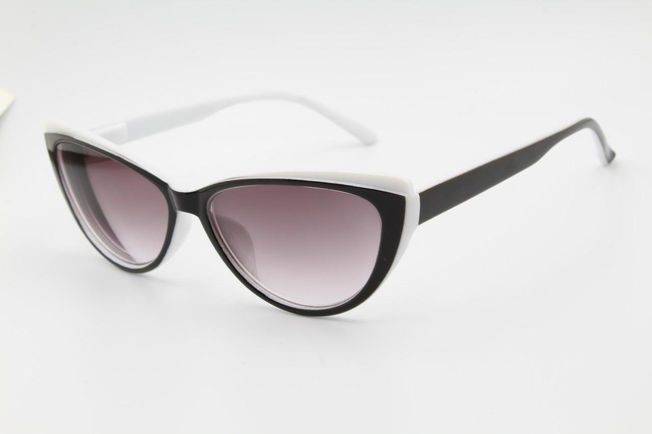 Очки для зрения 550 Плюс с тонированной линзой +1.0 (31307002) Очки для зрения 550 Плюс с тонированной линзой +1.0 (31307002)