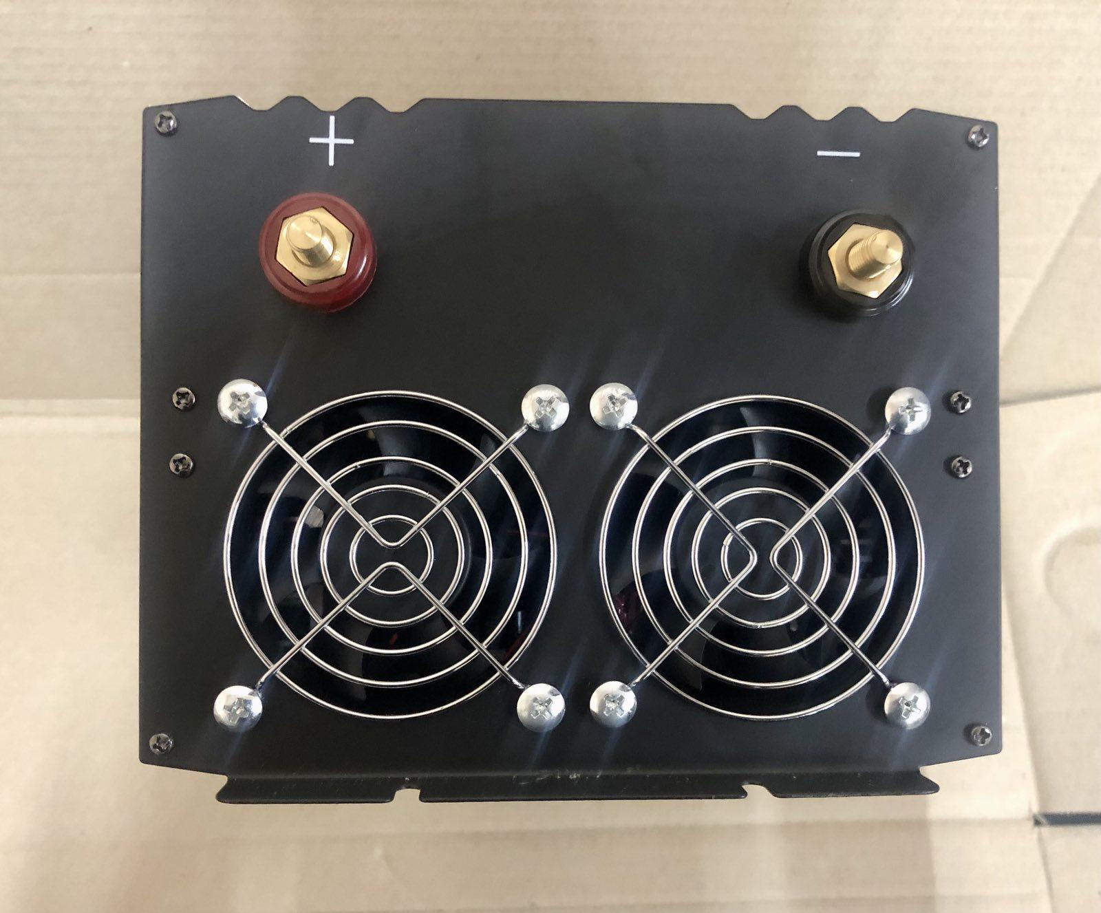 Автомобильный инвертор 12-220V 5000W - фото 4