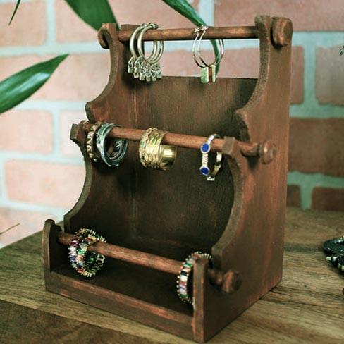 Органайзер для браслетов и часов из дерева Купари Капучино (ПБЧ-006509) Органайзер для браслетов и часов из дерева Купари Капучино (ПБЧ-006509)