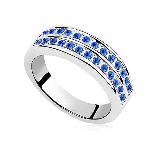 Кольцо с кристаллами Сваровски 9346 Italina р. 17 Синий Кольцо с кристаллами Сваровски 9346 Italina р. 17 Синий