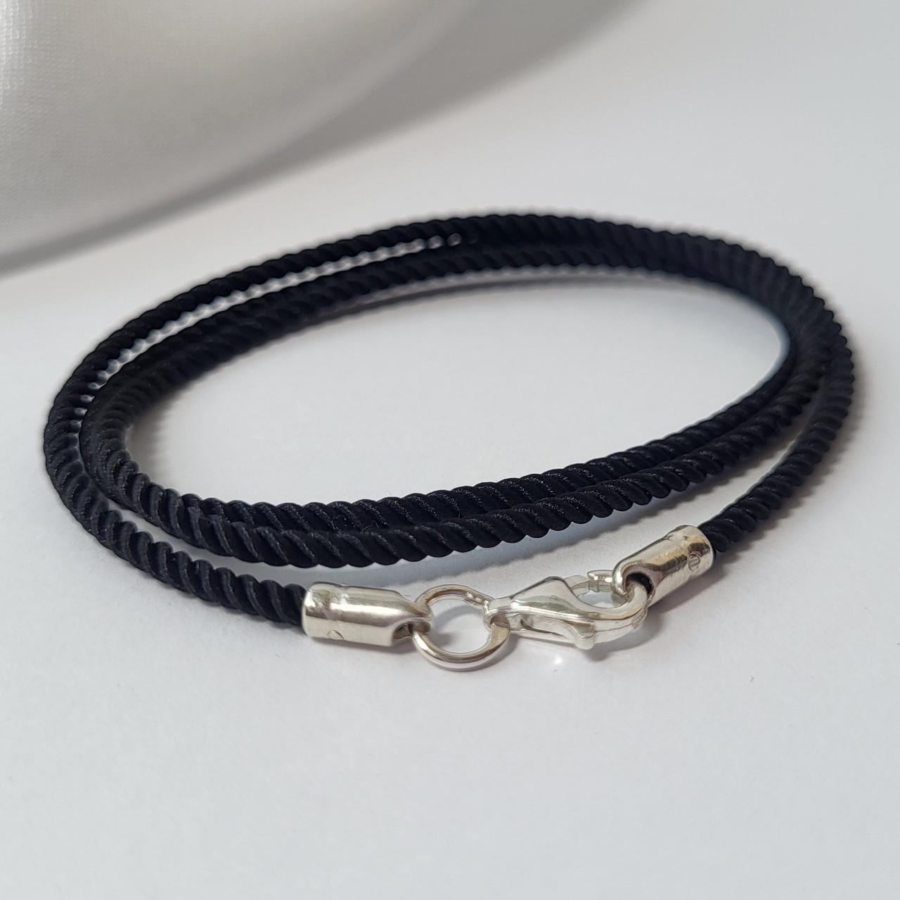 Шнурок на шию Мілан шовковий срібло 925 проби 1,04 г 2,5 мм 65 см Чорний (6010/2,5шн) - фото 1 Шнурок на шию Мілан шовковий срібло 925 проби 1,04 г 2,5 мм 65 см Чорний (6010/2,5шн) - фото 1