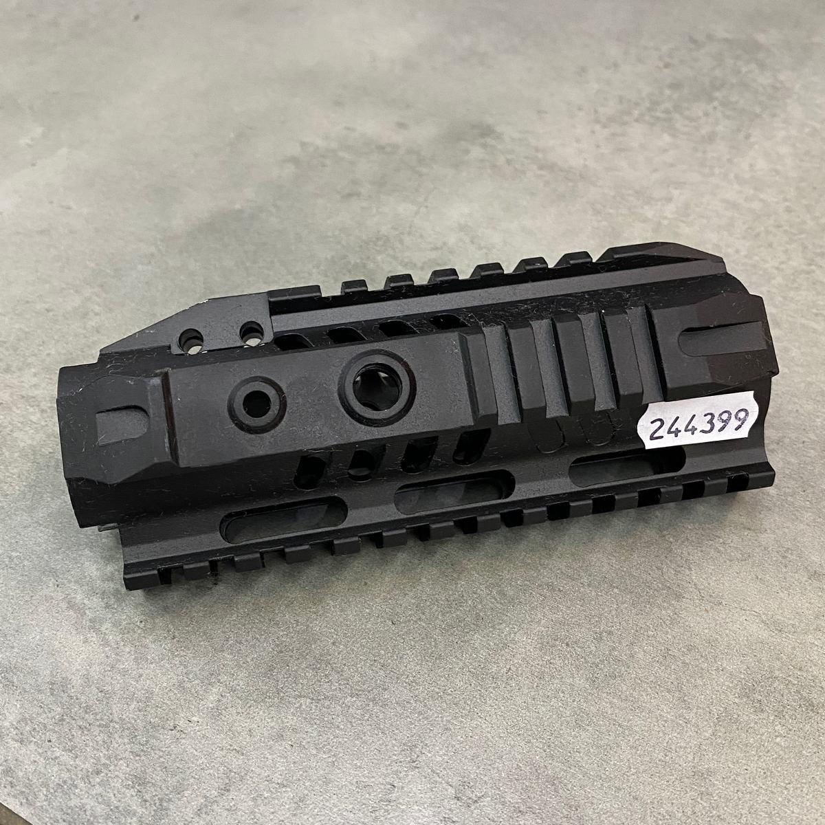 Цевье на AR-15 LD Turkish 14 см 4 рейки Picatinny Черный (244399) - фото 5 Цевье на AR-15 LD Turkish 14 см 4 рейки Picatinny Черный (244399) - фото 5