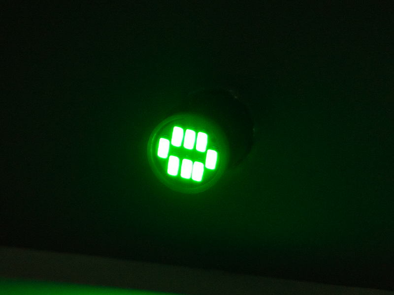 Автомобільна лампа світлодіодна LEDUA T10-1206-8 SMD 12V Зелений (495) - фото 2 Автомобільна лампа світлодіодна LEDUA T10-1206-8 SMD 12V Зелений (495) - фото 2