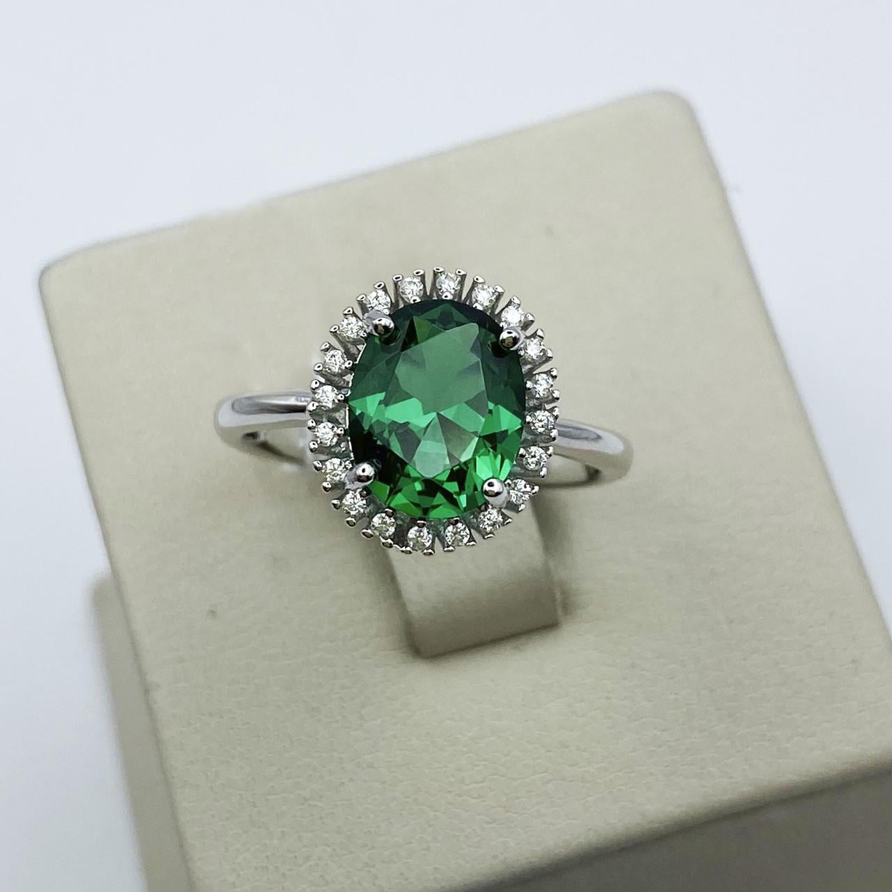 Кольцо серебряное с nano изумрудом р. 18 3,58 г (1935812778)