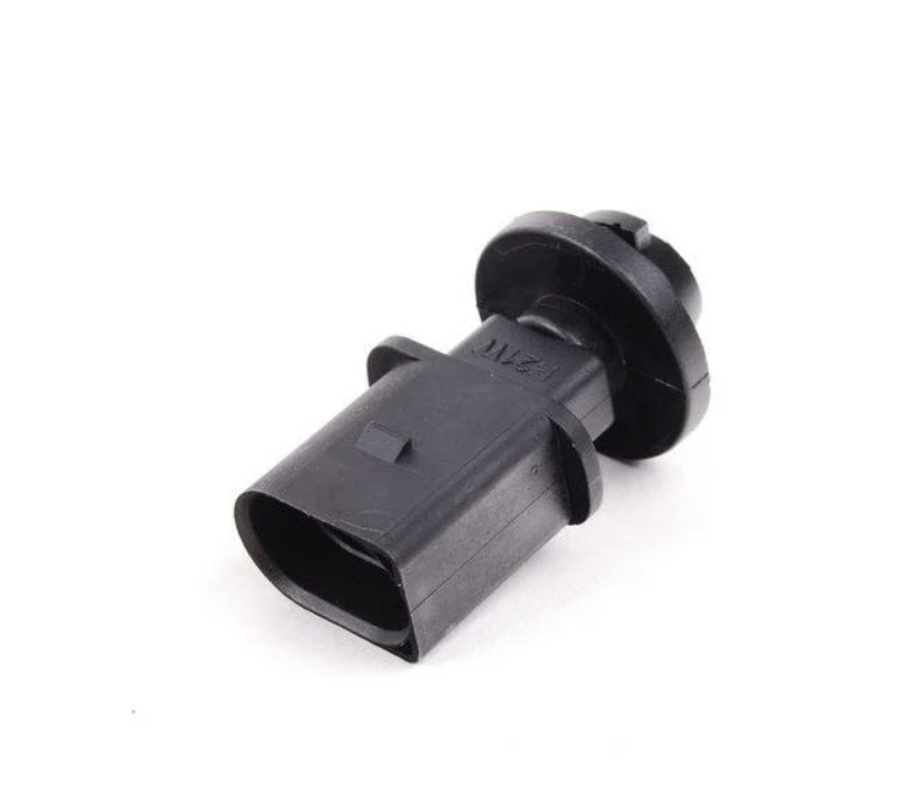 Цоколь лампы Volkswagen Golf 7/Passat CC 08-12/Beetle 12-/Audi A5 '08-12/Q7 '06-10 (8N0953053)
