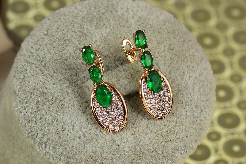 Серьги Xuping Jewelry Ракетка с зелеными камнями 2,4 см Золотистый (2425951509)