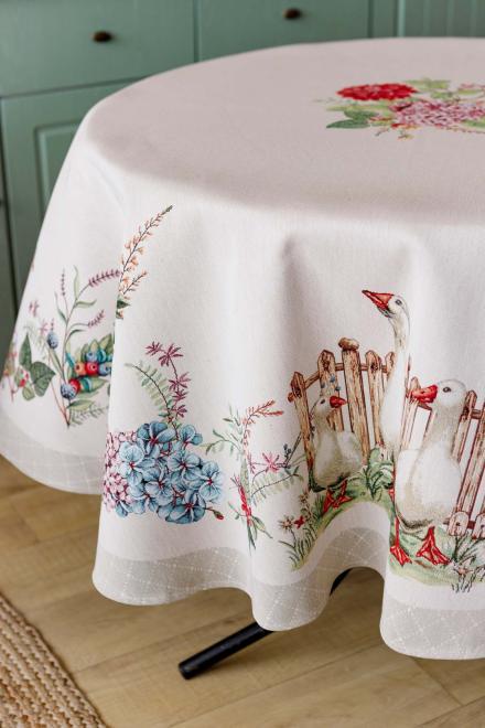 Скатерть Прованс Гуси oval 135х240 см (34179)