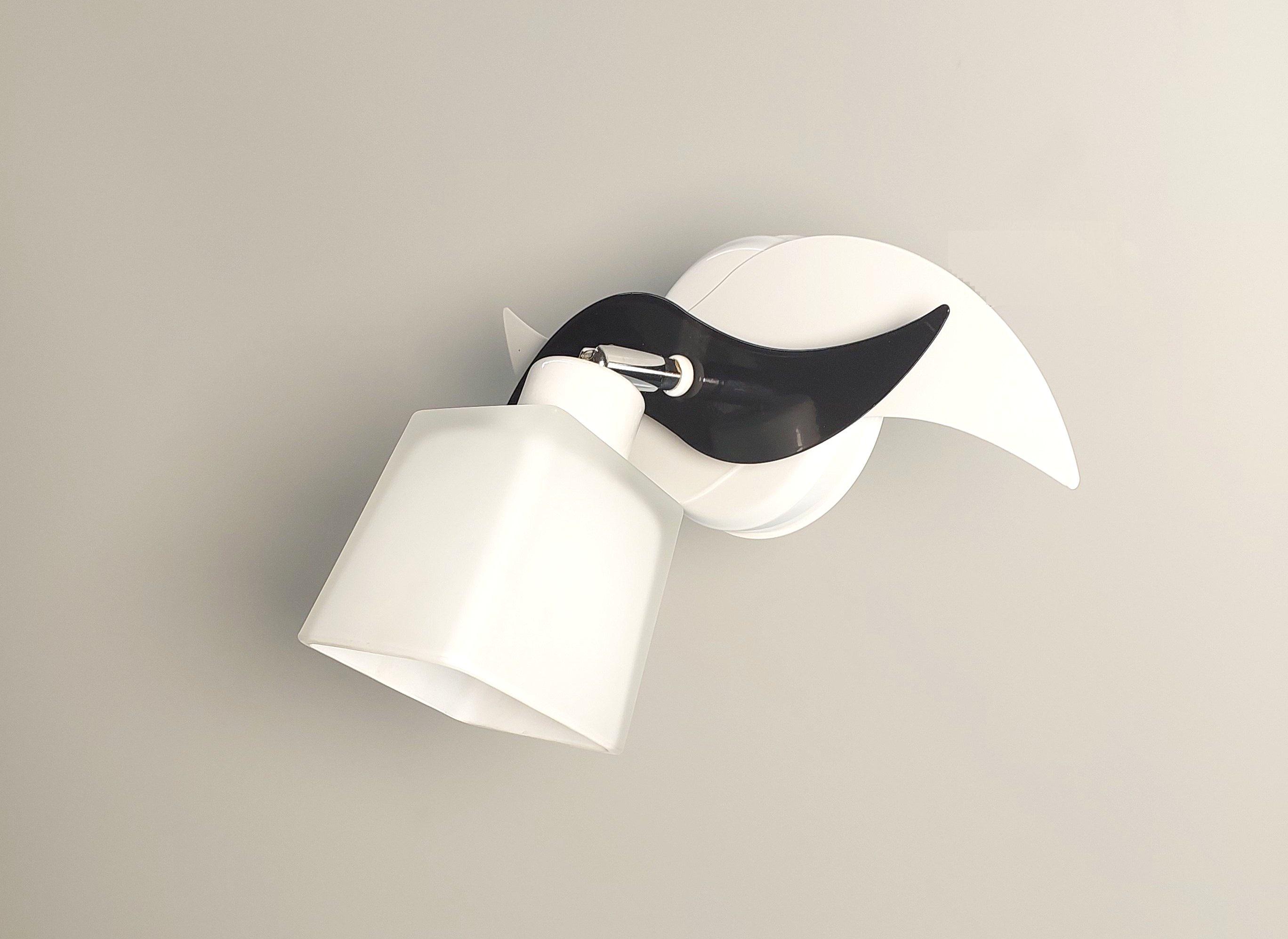 Бра настенный 8008 поворотный металлический Белый/Черный - фото 2