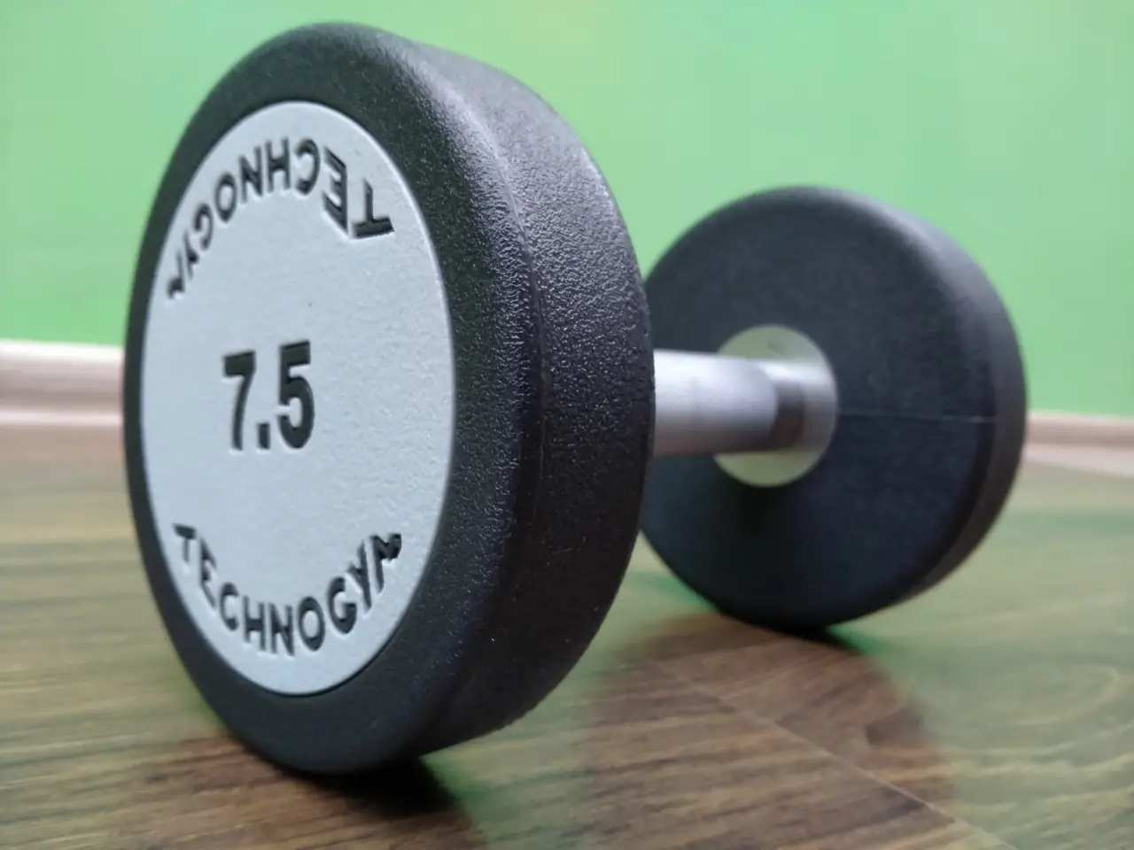 Гантель цільна Technogym TG-1834-7_5 з поліуретановим покриттям 7,5 кг (2651229629) - фото 2