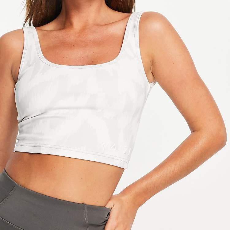 Топ спортивный Asos vai21 р. 38 Серый Топ спортивный Asos vai21 р. 38 Серый