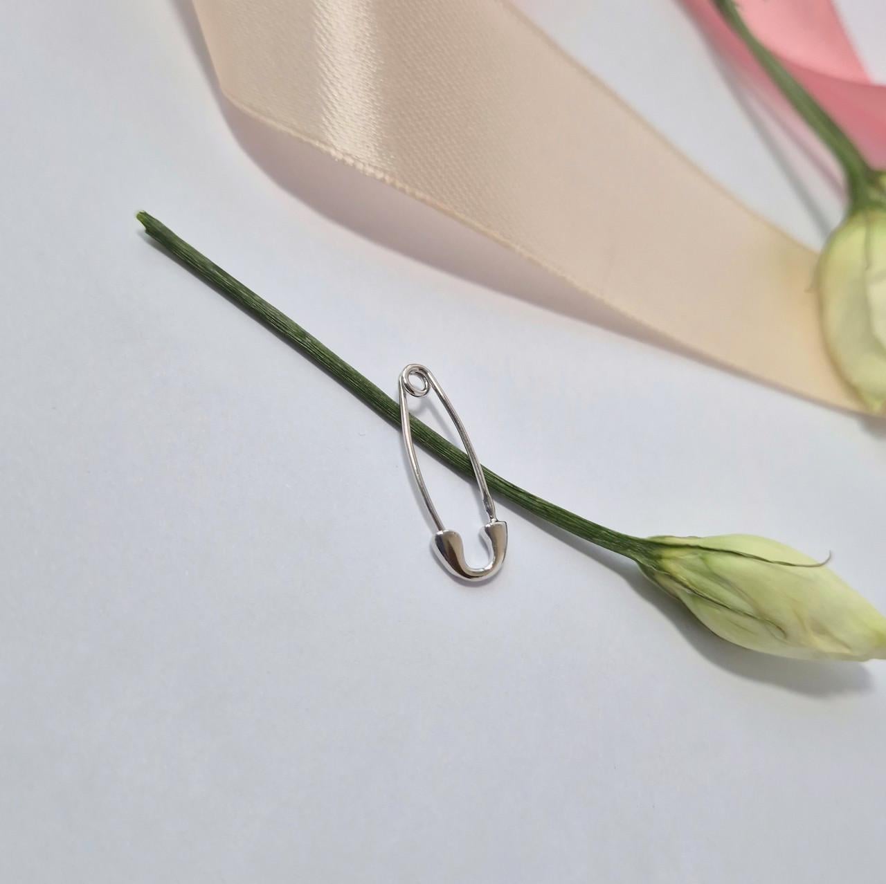 Серебряная брошь Английский без камней серебро 925 пробы родованное 0,7 г (бр2/008)