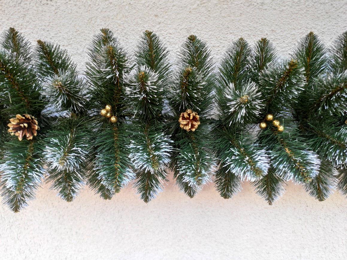 Хвойна гірлянда Кармен золото з шишками і перлами на 148 гілочок 2,7 м Зелений (106-41-Гірл.Карм.Зол.) - фото 3 Хвойна гірлянда Кармен золото з шишками і перлами на 148 гілочок 2,7 м Зелений (106-41-Гірл.Карм.Зол.) - фото 3