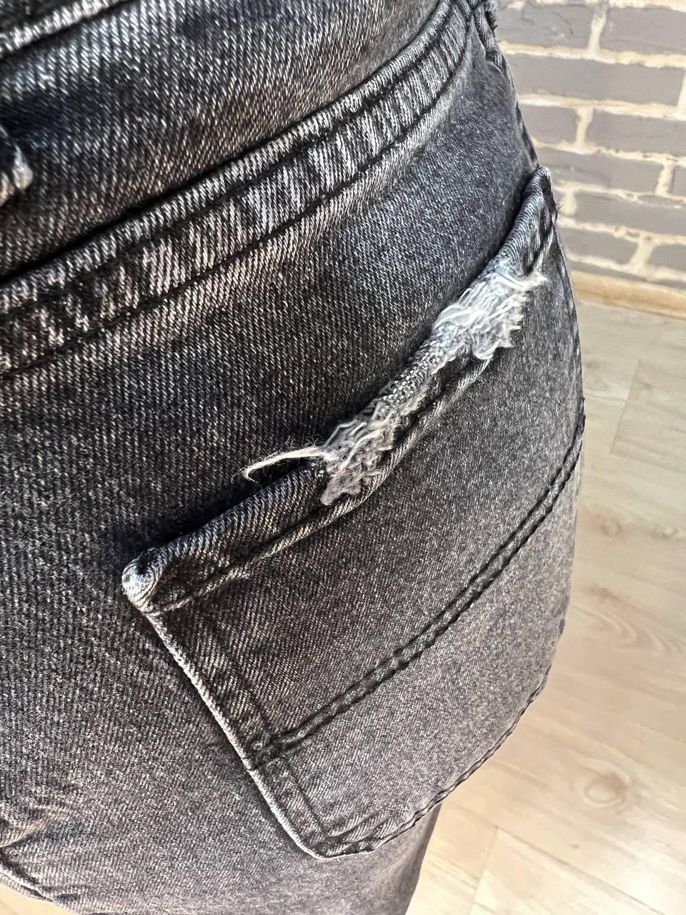 Шорты женские джинсовые Q-4 Denim 544-24 бермуды косые карманы длина до колен рваные р. 34 Черный (2467) - фото 4 Шорты женские джинсовые Q-4 Denim 544-24 бермуды косые карманы длина до колен рваные р. 34 Черный (2467) - фото 4