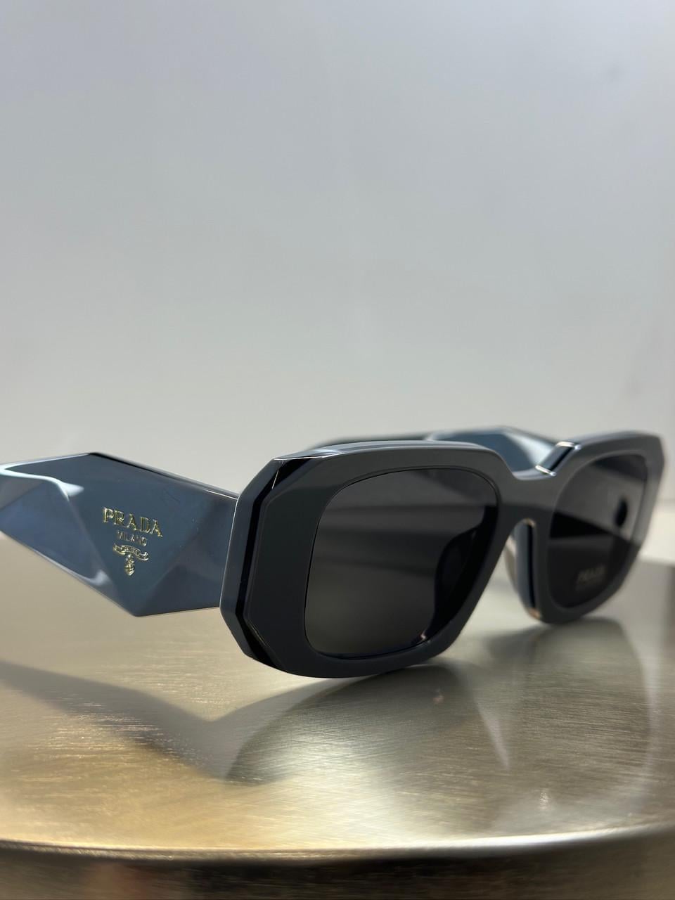 Солнцезащитные очки Prada Symbole SPR 17W-F 11N-09T