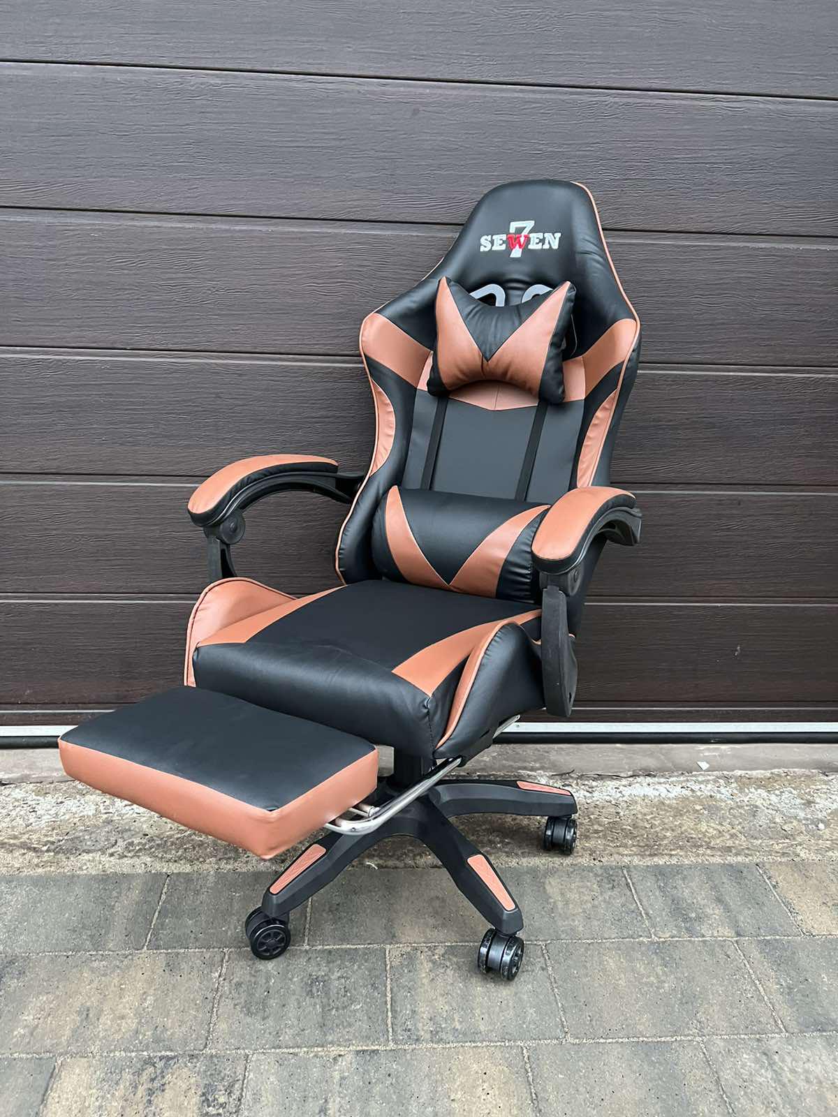 Кресло компьютерное геймерское SEWEN 730 Черный/Коричневый (9869736) - фото 9 Кресло компьютерное геймерское SEWEN 730 Черный/Коричневый (9869736) - фото 9