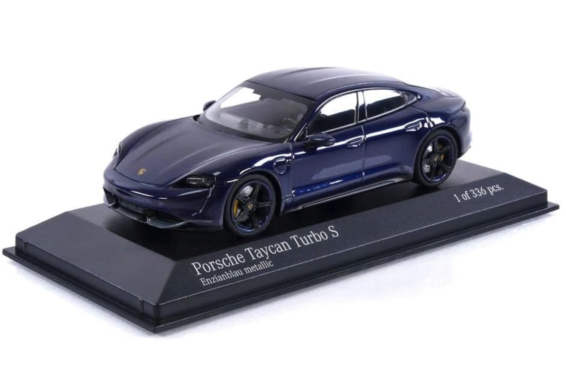 ᐉ Модель автомобиля Porsche Taycan Turbo S Blue Scale 1:43