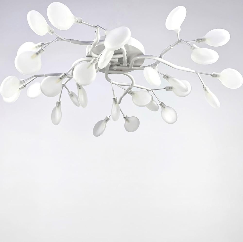 Люстра потолочная с белыми плафонами-лепестками на 28 ламп Белый (H 686/28 NEW WT FR)