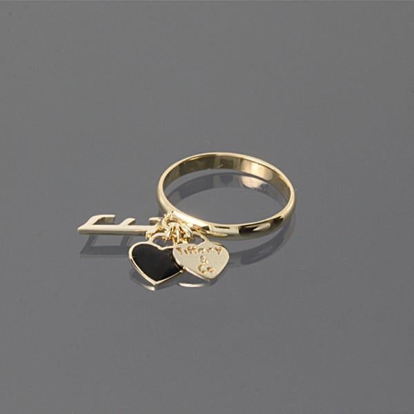 Кільце жіноче з жовтого золота з емаллю та літерою (2248352623)