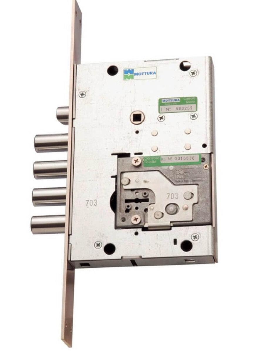 Замок Mottura 52Y535BSRN54 4 ригельний з перекодуванням лівий