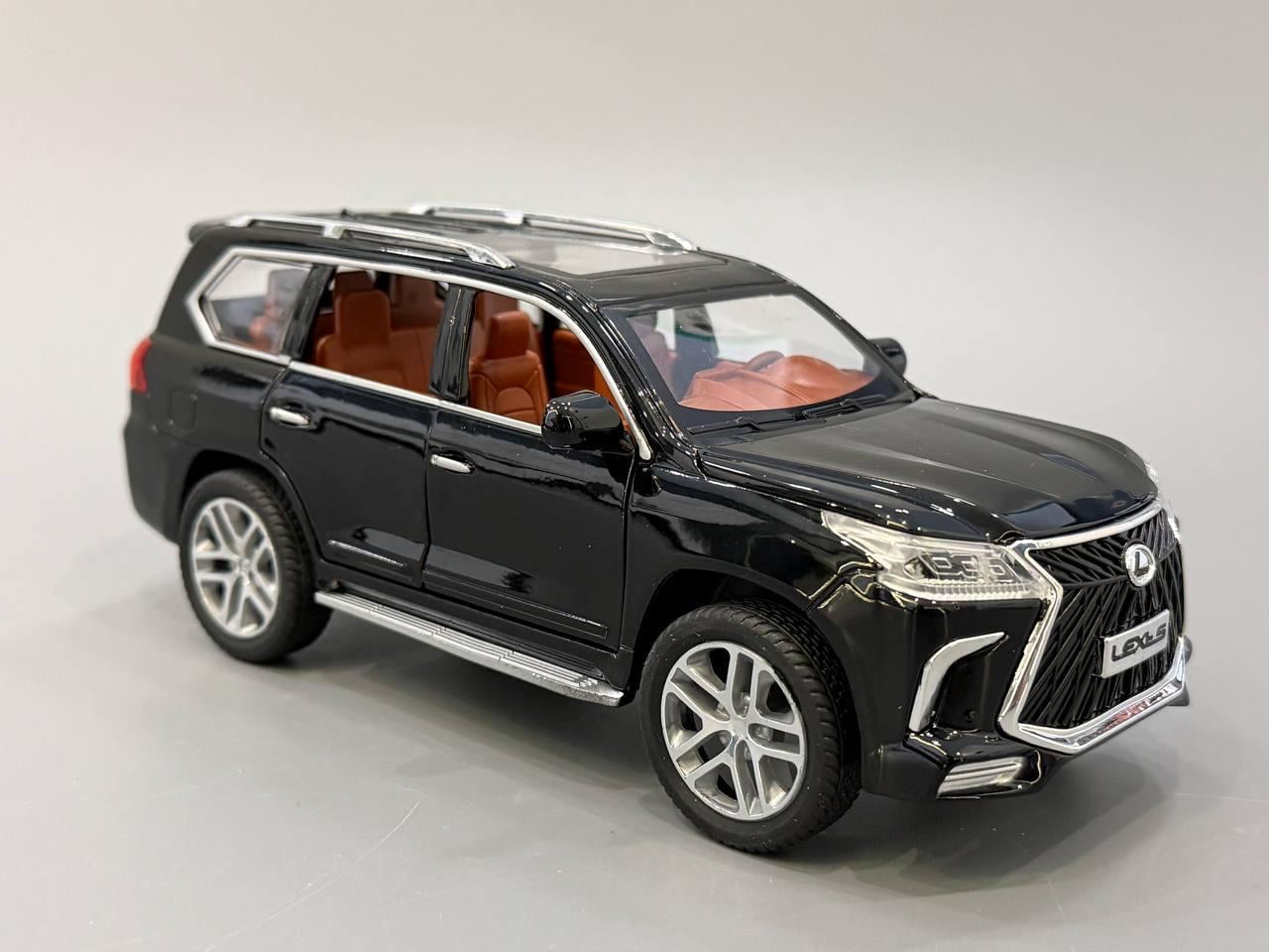 Машинка Lexus LX570 Авто Эксперт металлопластик 1:24 звук/свет/инерция Черный (1230-02) Машинка Lexus LX570 Авто Эксперт металлопластик 1:24 звук/свет/инерция Черный (1230-02)