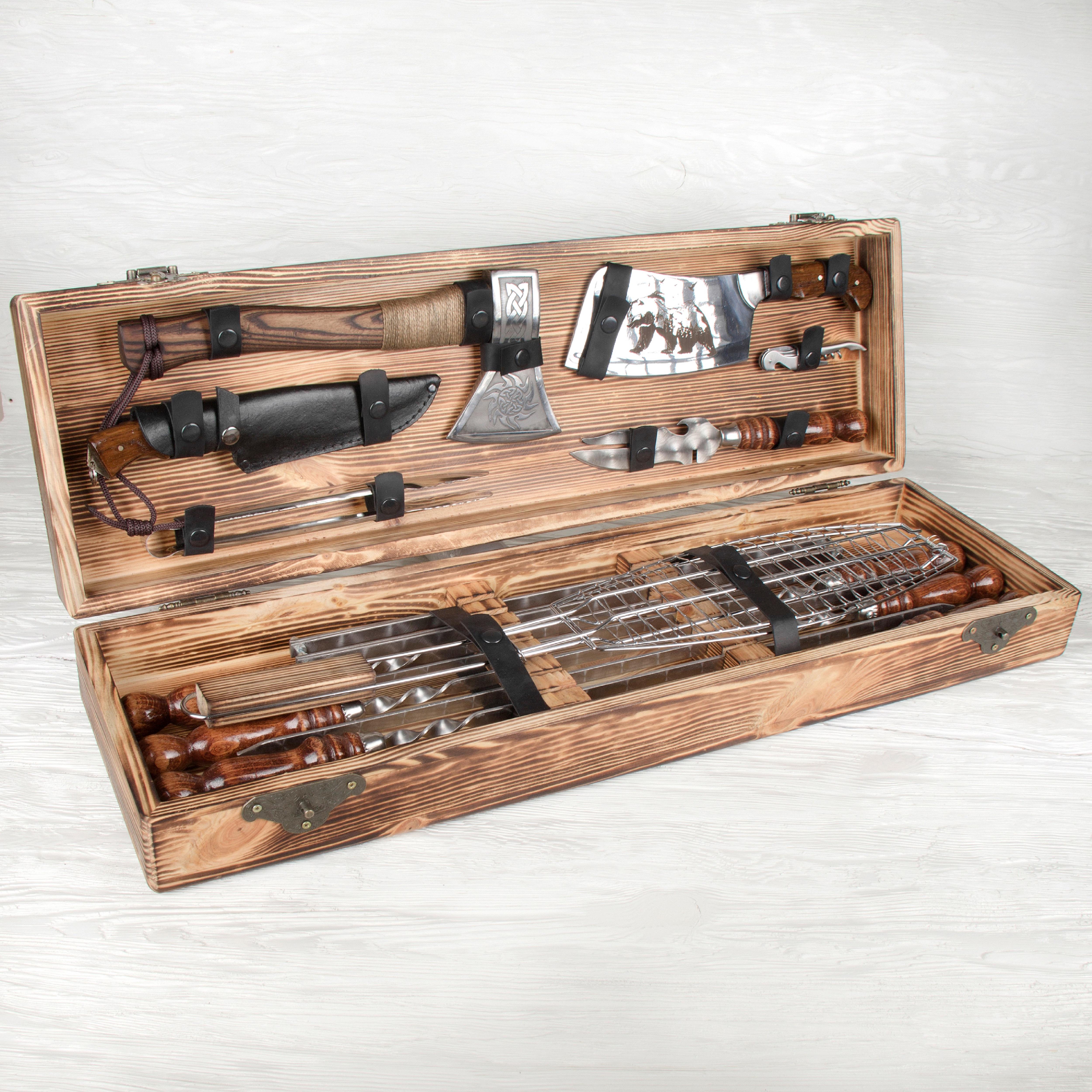 Набор шампуров Следопыт в деревянном кейсе.