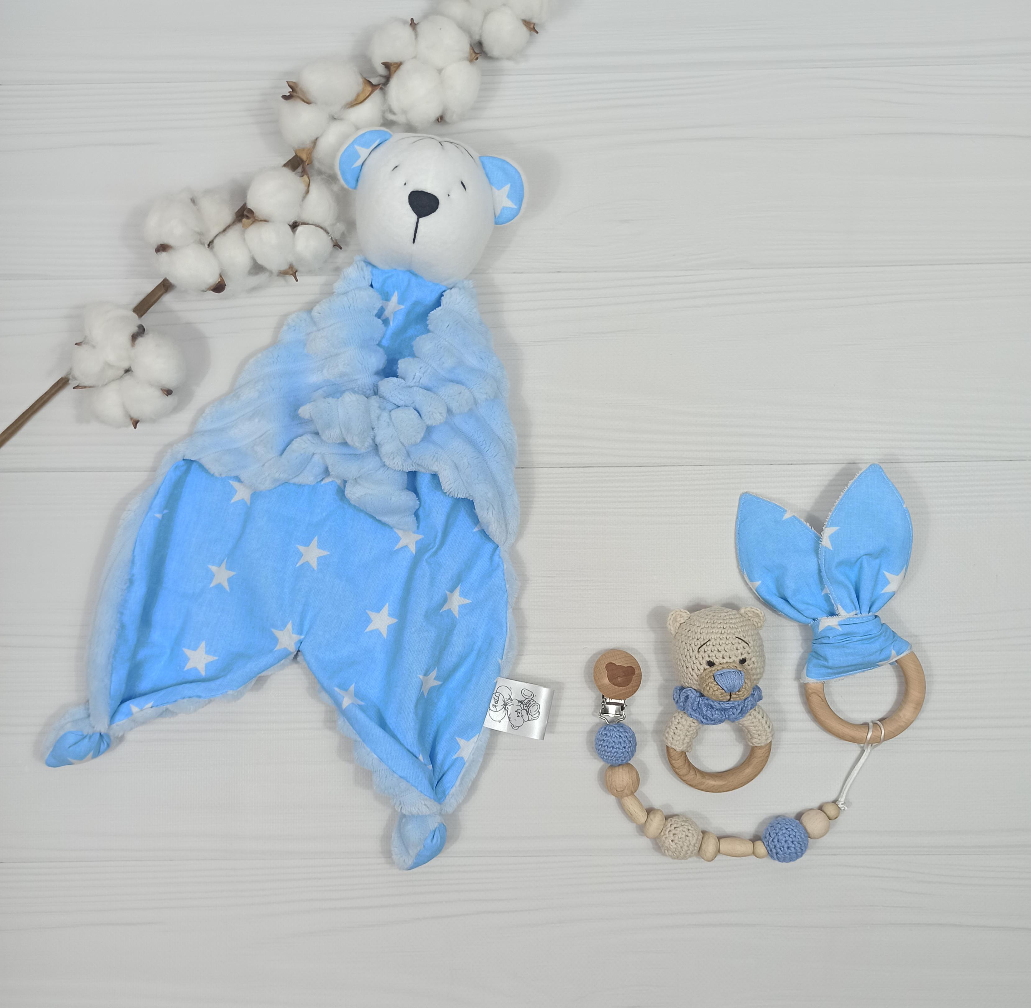 Іграшка-комфортер для малюка a.l.babybox Зірки білі на блакитному Ведмедик-брязкальце і еко-гризунок Шурхітливі вушка з підвіскою (23747657)
